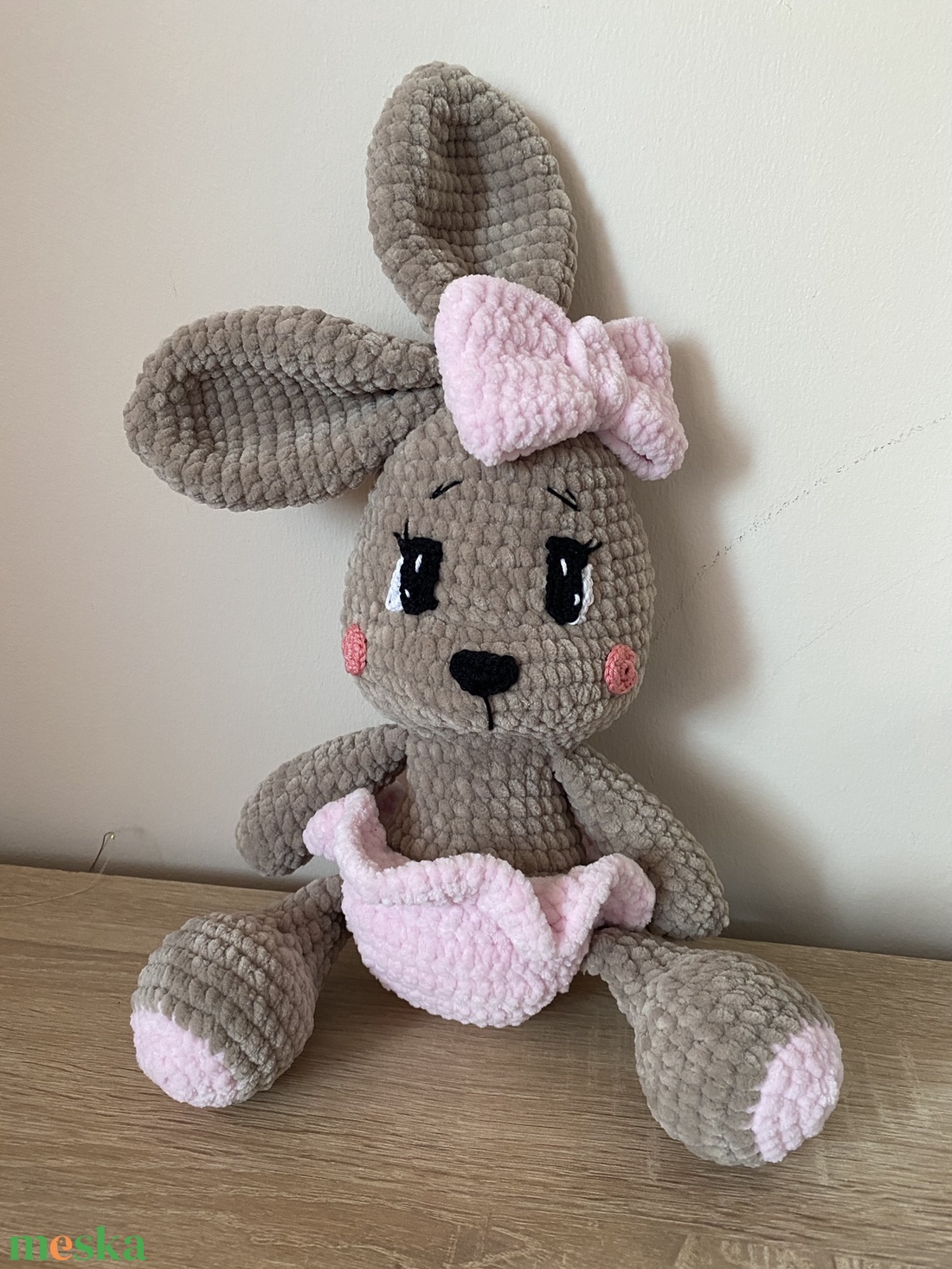 Horgolt öltöztethető kislány nyuszi amigurumi (Messza) - játék & sport - plüssállat & játékfigura - nyuszi - Meska.hu Horgolt öltöztethető kislány nyuszi amigurumi (Messza) - játék & sport - plüssállat & játékfigura - nyuszi - Meska.hu