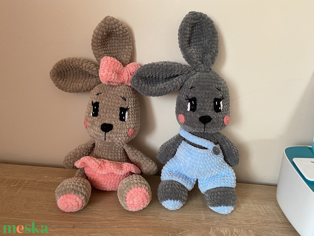 Horgolt öltöztethető kislány nyuszi amigurumi - játék & sport - plüssállat & játékfigura - nyuszi - Meska.hu Horgolt öltöztethető kislány nyuszi amigurumi - játék & sport - plüssállat & játékfigura - nyuszi - Meska.hu