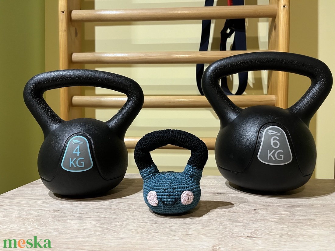 Horgolt kettlebell csörgő (Messza) - játék & sport - 3 éves kor alattiaknak - csörgő - Meska.hu Horgolt kettlebell csörgő (Messza) - játék & sport - 3 éves kor alattiaknak - csörgő - Meska.hu