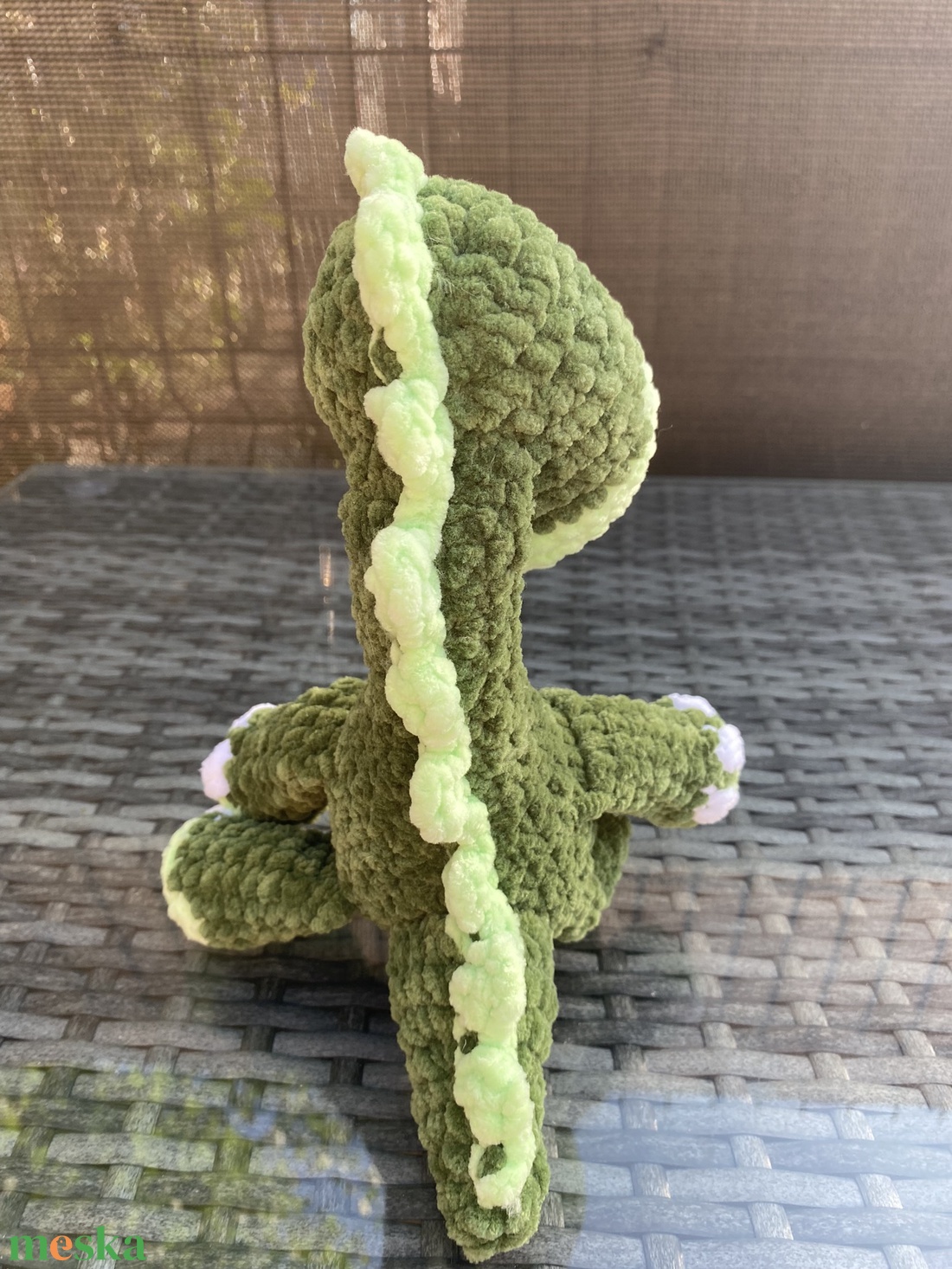 Horgolt pihe-puha plüss dínó amigurumi (Messza) - játék & sport - plüssállat & játékfigura - plüss dínók - Meska.hu Horgolt pihe-puha plüss dínó amigurumi (Messza) - játék & sport - plüssállat & játékfigura - plüss dínók - Meska.hu