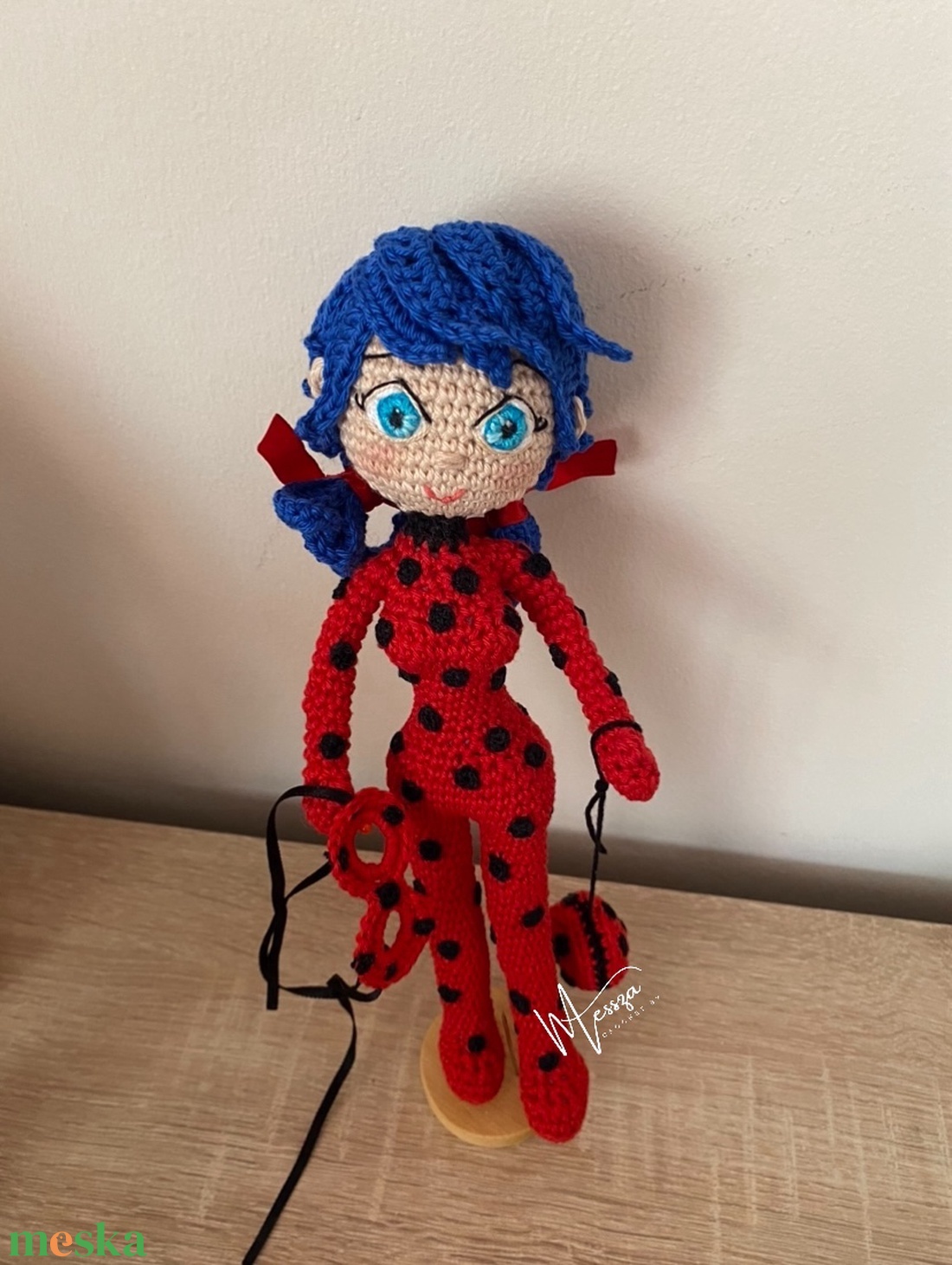 Horgolt Miraculous katicabogár katicalány figura , amigurumi (Messza) - játék & sport - plüssállat & játékfigura - ember - Meska.hu Horgolt Miraculous katicabogár katicalány figura , amigurumi (Messza) - játék & sport - plüssállat & játékfigura - ember - Meska.hu