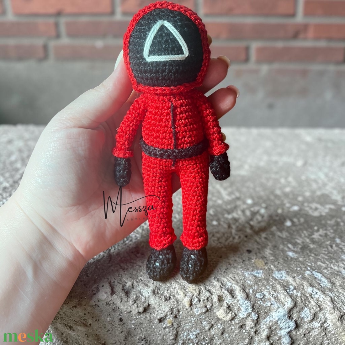 Horgolt Squid game őr baba amigurumi (Messza) - játék & sport - plüssállat & játékfigura - ember - Meska.hu