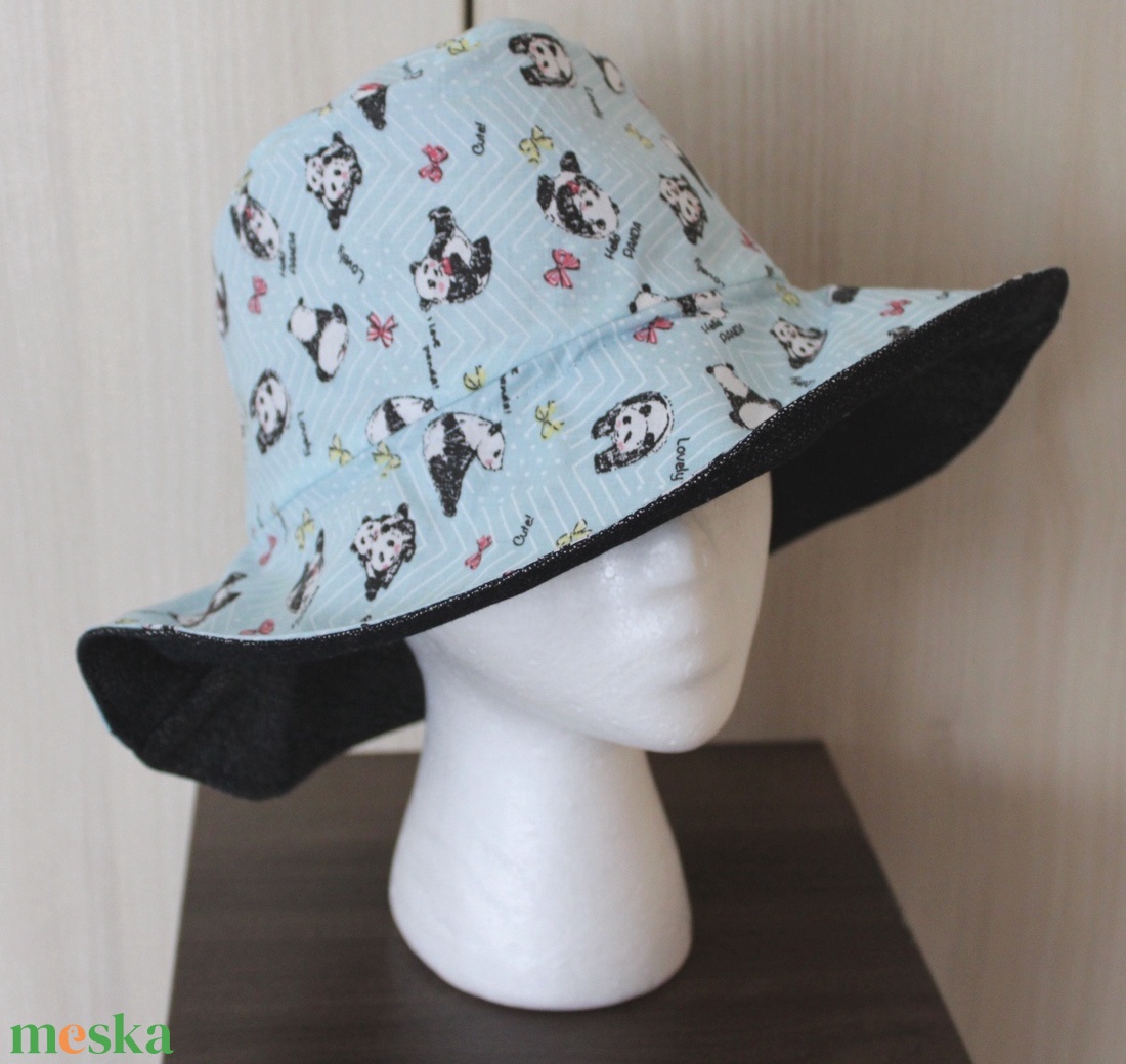 Kifordítható nyári mintás kalap - inside-out bucket hat - panda mintával - ruha & divat - sál, sapka, kendő - kalap - Meska.hu