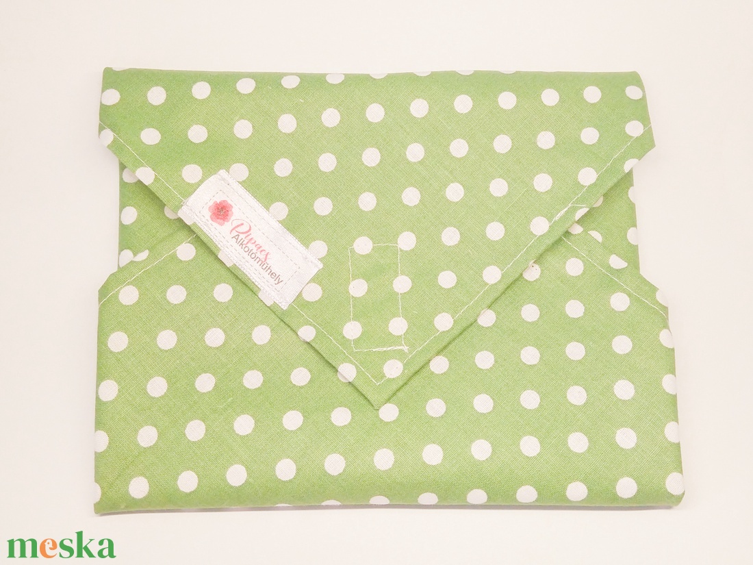 Pöttyös textil szalvéta, élelmiszerbiztos PUL anyaggal - táska & tok - uzsonna- & ebéd tartó - szendvics csomagoló - Meska.hu Pöttyös textil szalvéta, élelmiszerbiztos PUL anyaggal - táska & tok - uzsonna- & ebéd tartó - szendvics csomagoló - Meska.hu