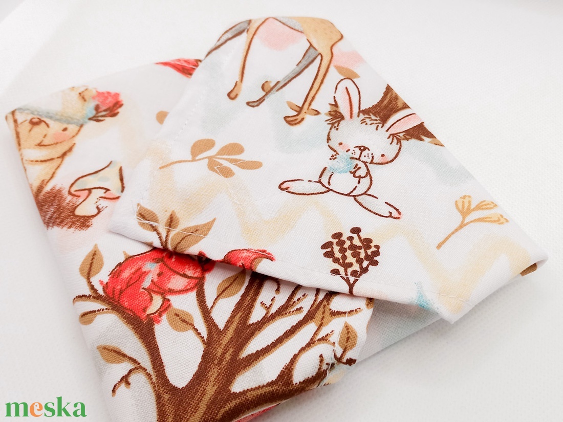 Őszi állatos textil szalvéta, élelmiszerbiztos PUL anyaggal - otthon & életmód - konyhafelszerelés, tálalás - konyhai textil - szalvéta - Meska.hu Őszi állatos textil szalvéta, élelmiszerbiztos PUL anyaggal - otthon & életmód - konyhafelszerelés, tálalás - konyhai textil - szalvéta - Meska.hu