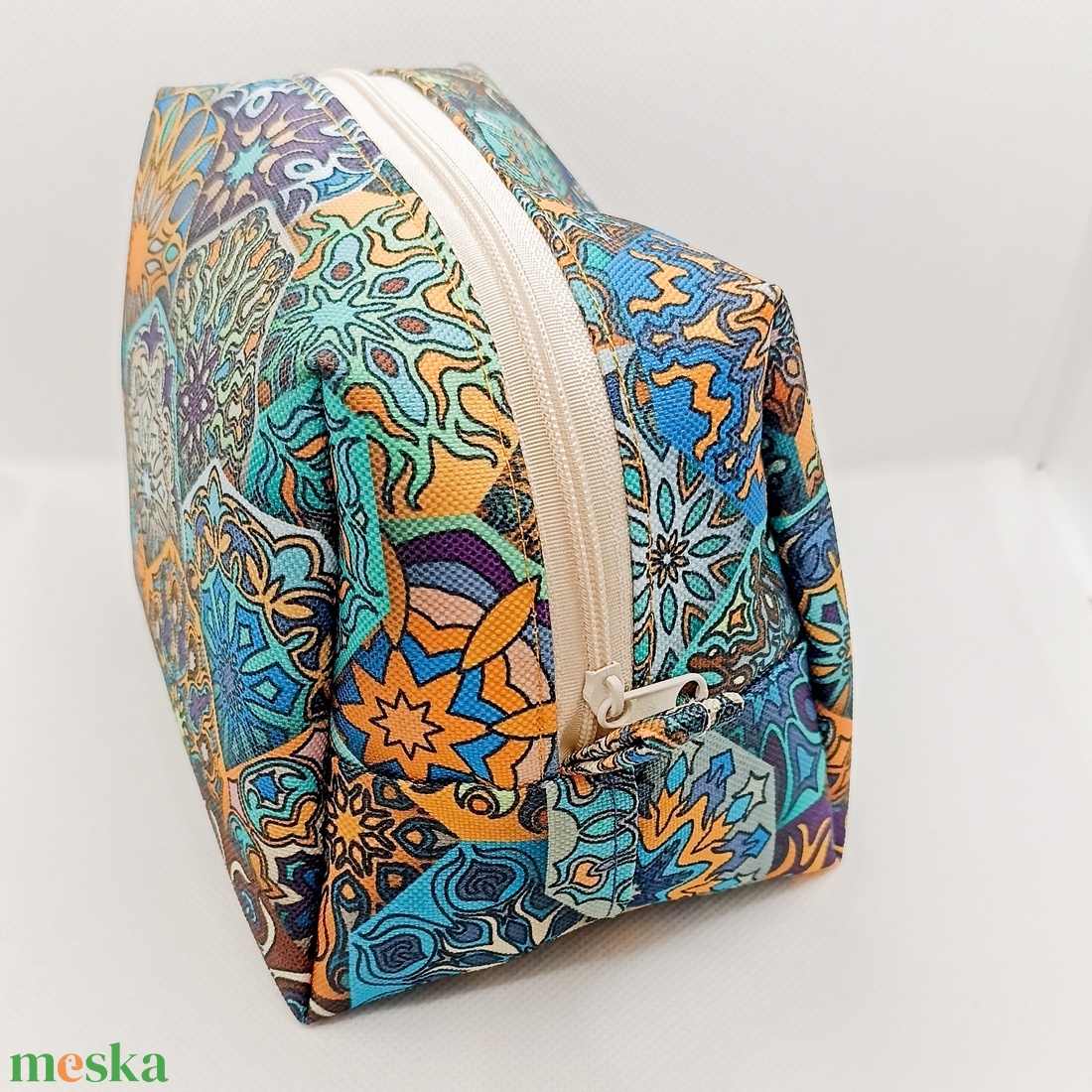 Türkiz mandalák - vízhatlan piperetáska - táska & tok - neszesszer - Meska.hu