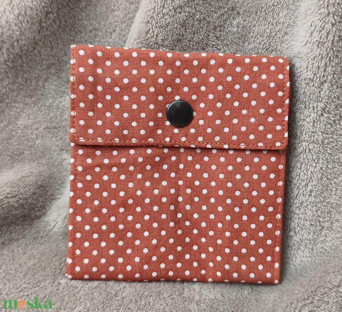 3 rekeszes neszesszer, pöttyös  - táska & tok - neszesszer - Meska.hu