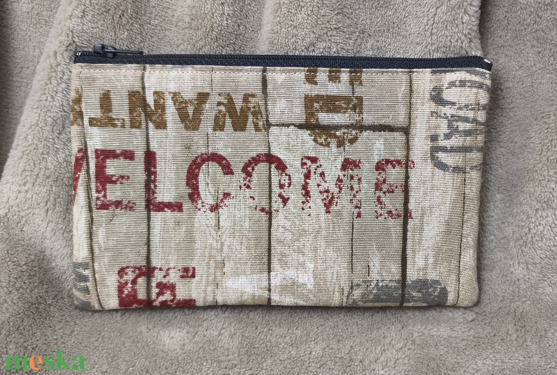 Feliratos, deszkás kis neszesszer - táska & tok - neszesszer - Meska.hu