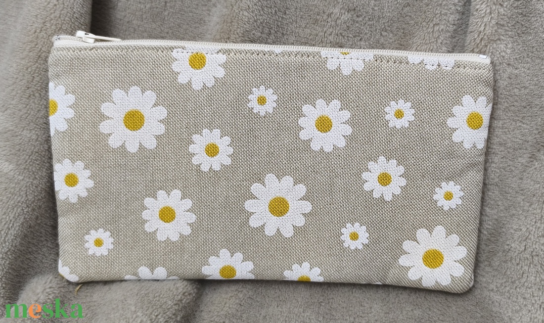 Margarétás közepes neszesszer - táska & tok - neszesszer - Meska.hu