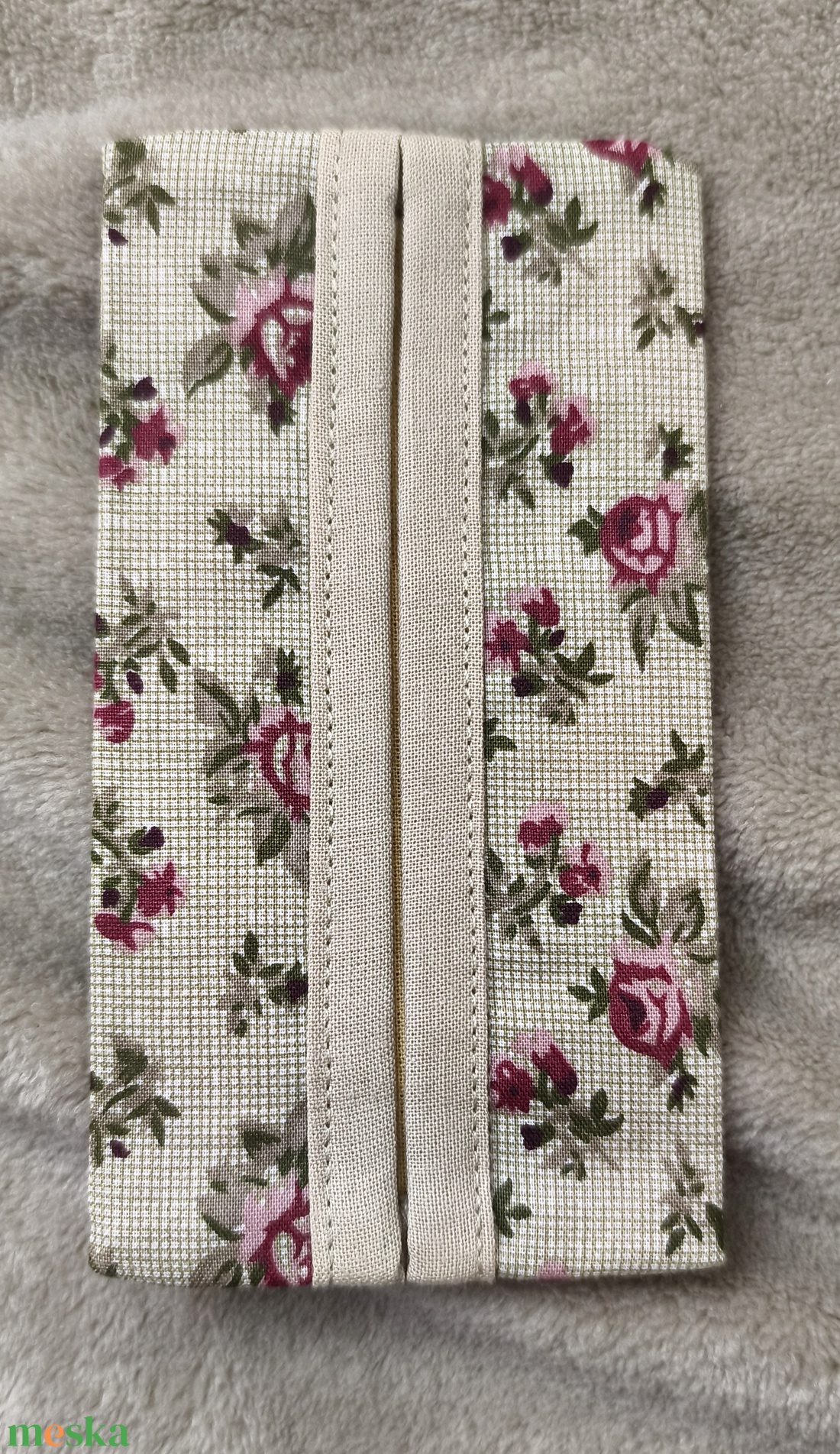 Rózsás papír zsebkendő tartó - táska & tok - pénztárca & más tok - zsebkendőtartó tok - Meska.hu