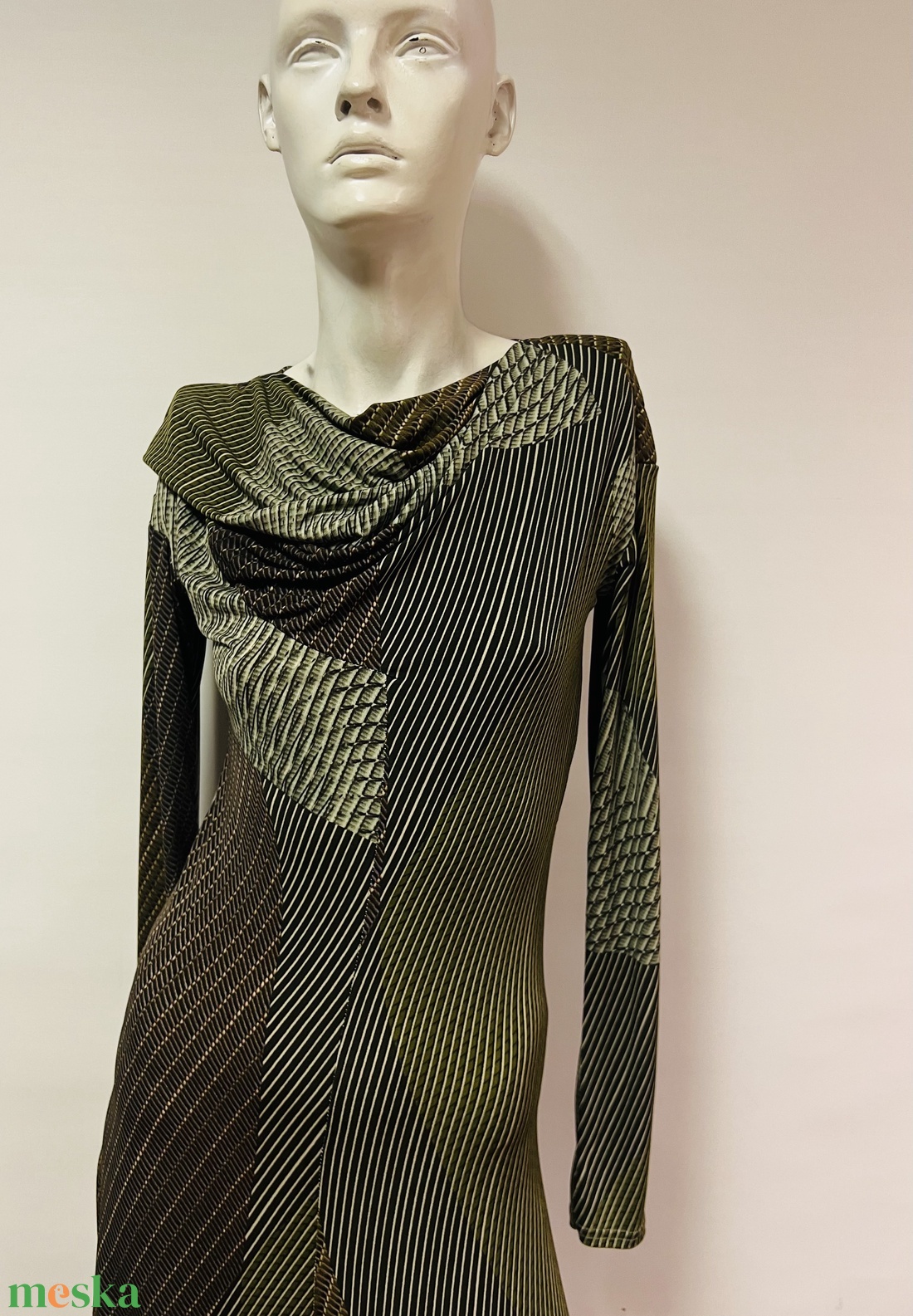 Asszimetrikus hosszú zöld ruha - ruha & divat - női ruha - pulóver - Meska.hu