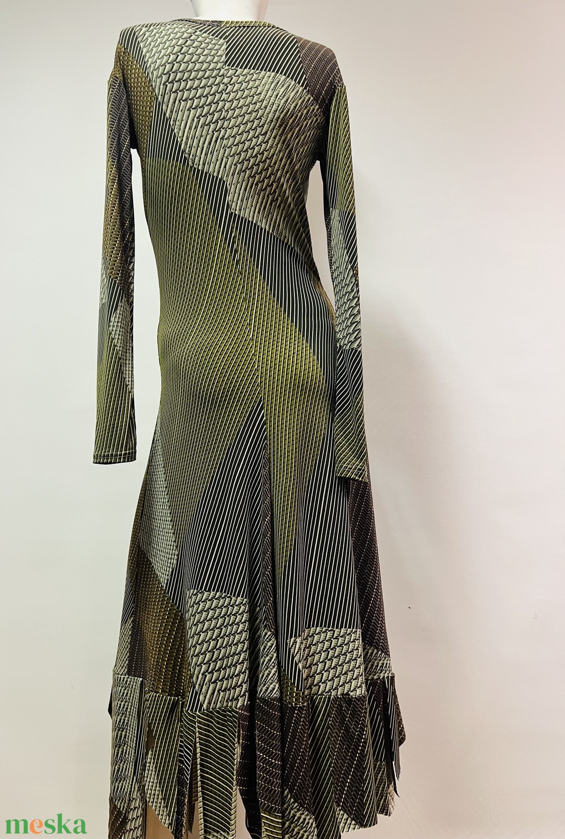 Asszimetrikus hosszú zöld ruha - ruha & divat - női ruha - pulóver - Meska.hu