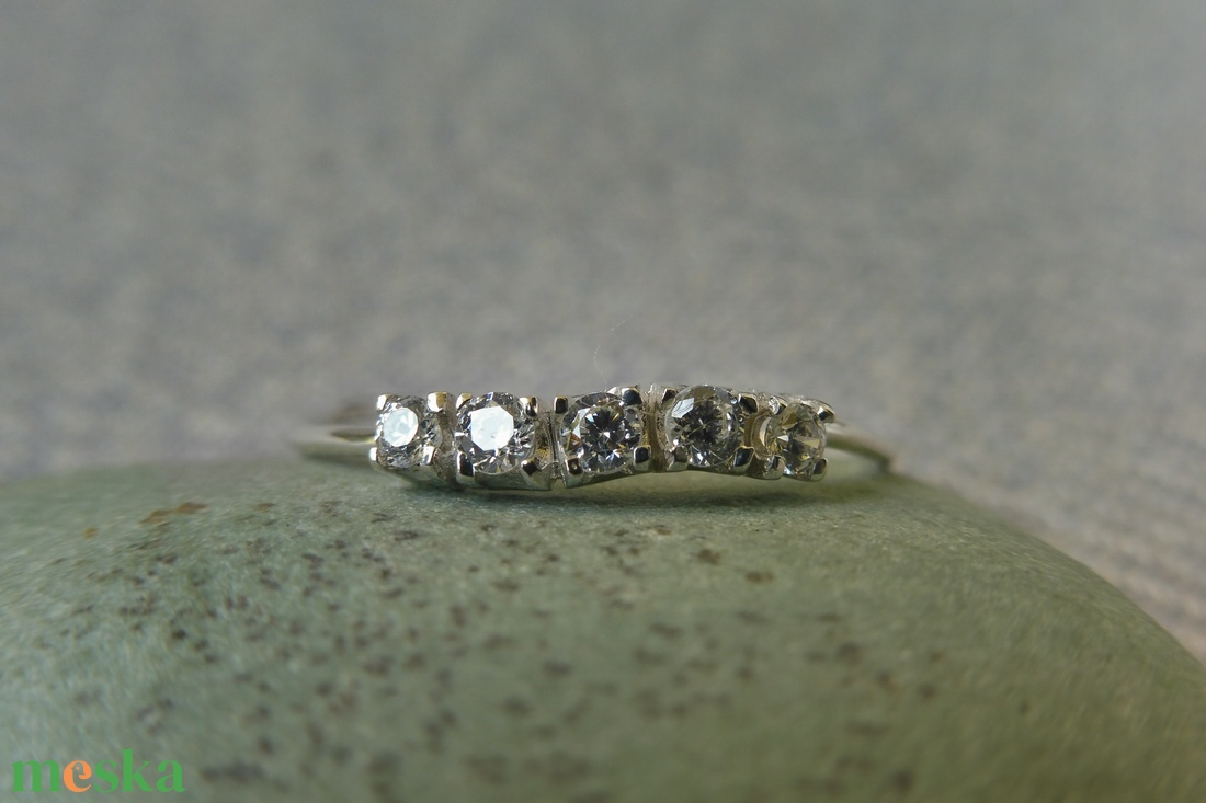ezüst köves hullámos gyűrű - ékszer - gyűrű - többköves gyűrű - Meska.hu