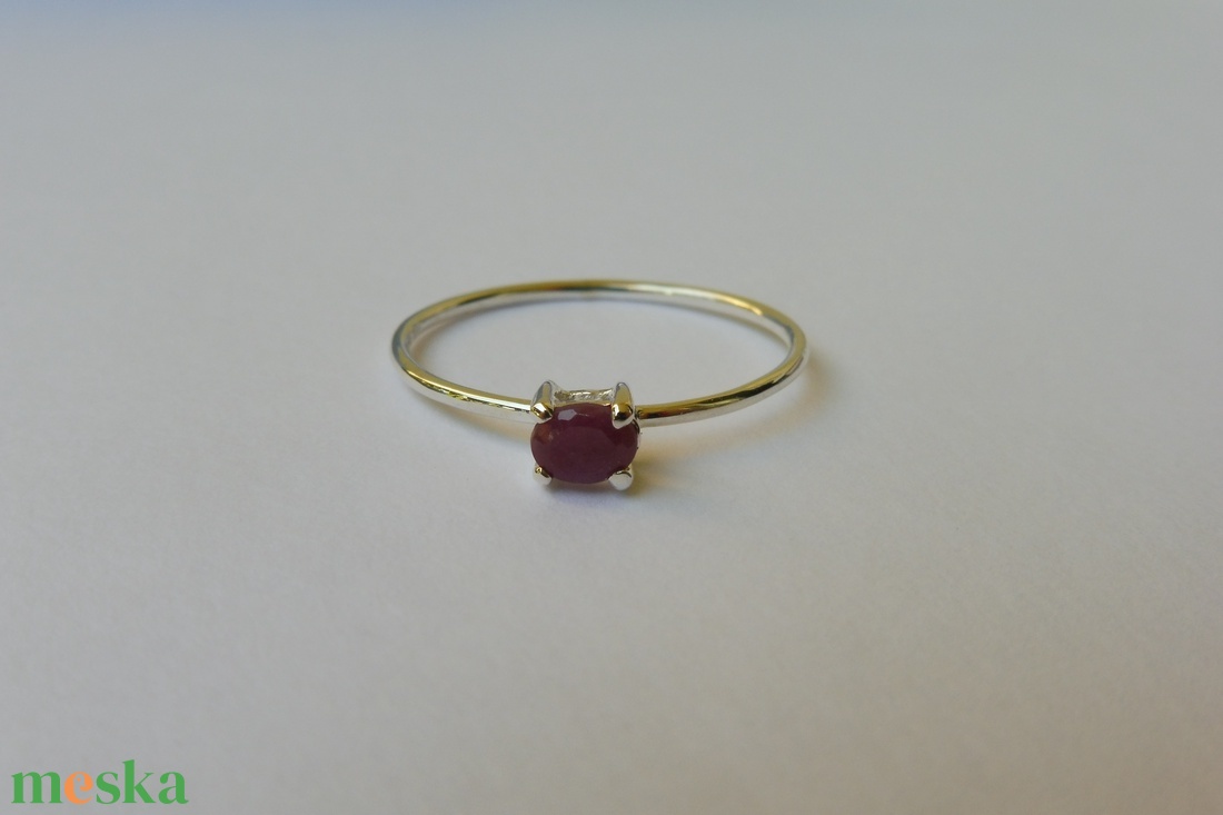 rubin köves gyűrű ezüstből    - ékszer - gyűrű - szoliter gyűrű - Meska.hu