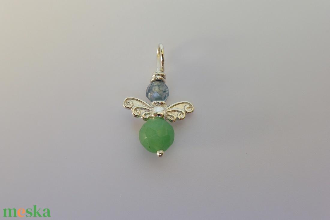 ezüst angyalka medál acháttal - ékszer - nyaklánc - medál - Meska.hu