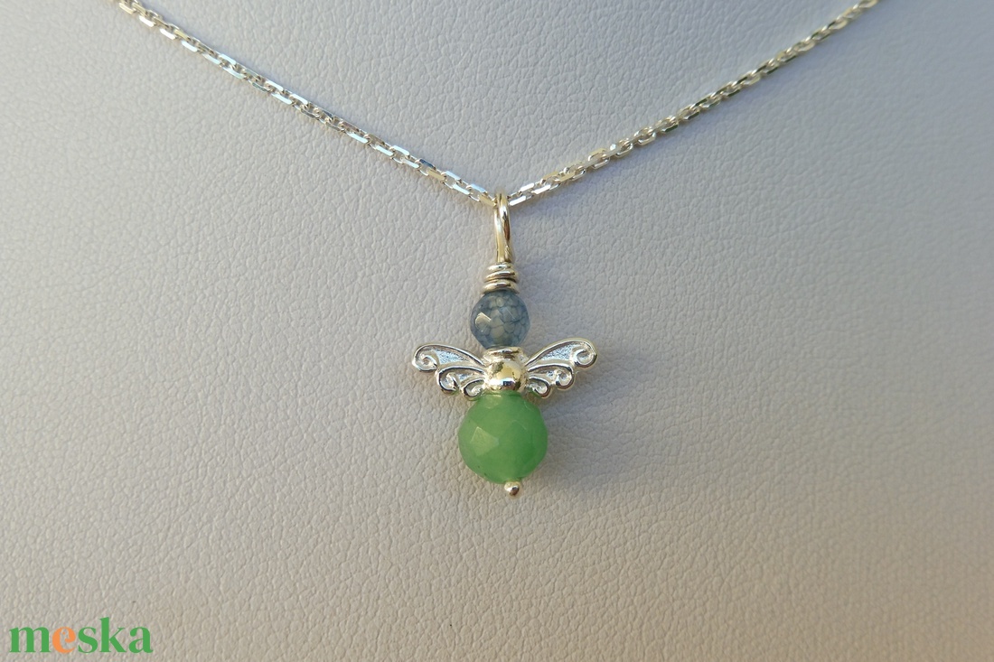 ezüst angyalka medál acháttal - ékszer - nyaklánc - medál - Meska.hu