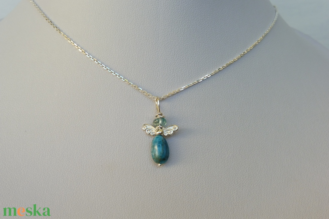 ezüst angyalka medál akvamarinnal és apatittal - ékszer - nyaklánc - medál - Meska.hu