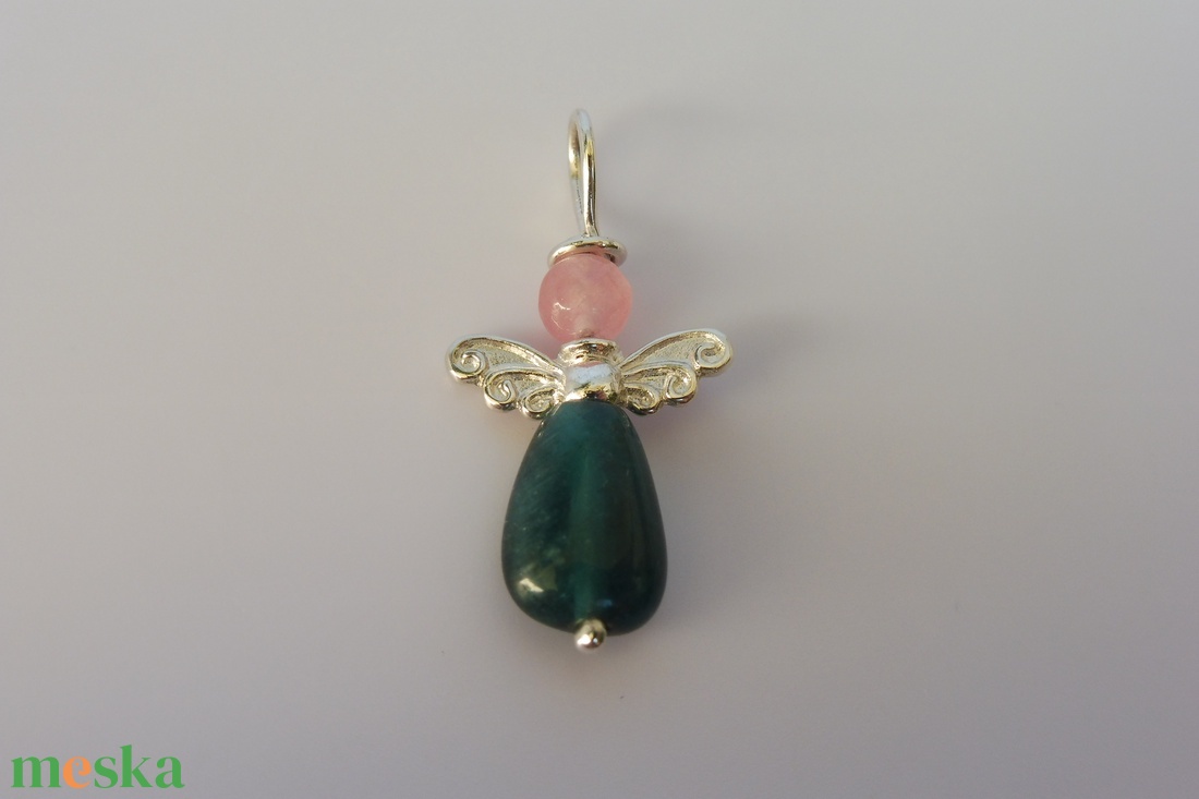 ezüst angyalka medál rózsakvarccal és apatittal - ékszer - nyaklánc - medál - Meska.hu