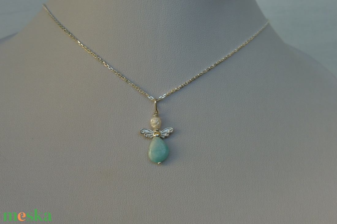 ezüst angyalka medál gyönggyel és amazonittal - ékszer - nyaklánc - medál - Meska.hu