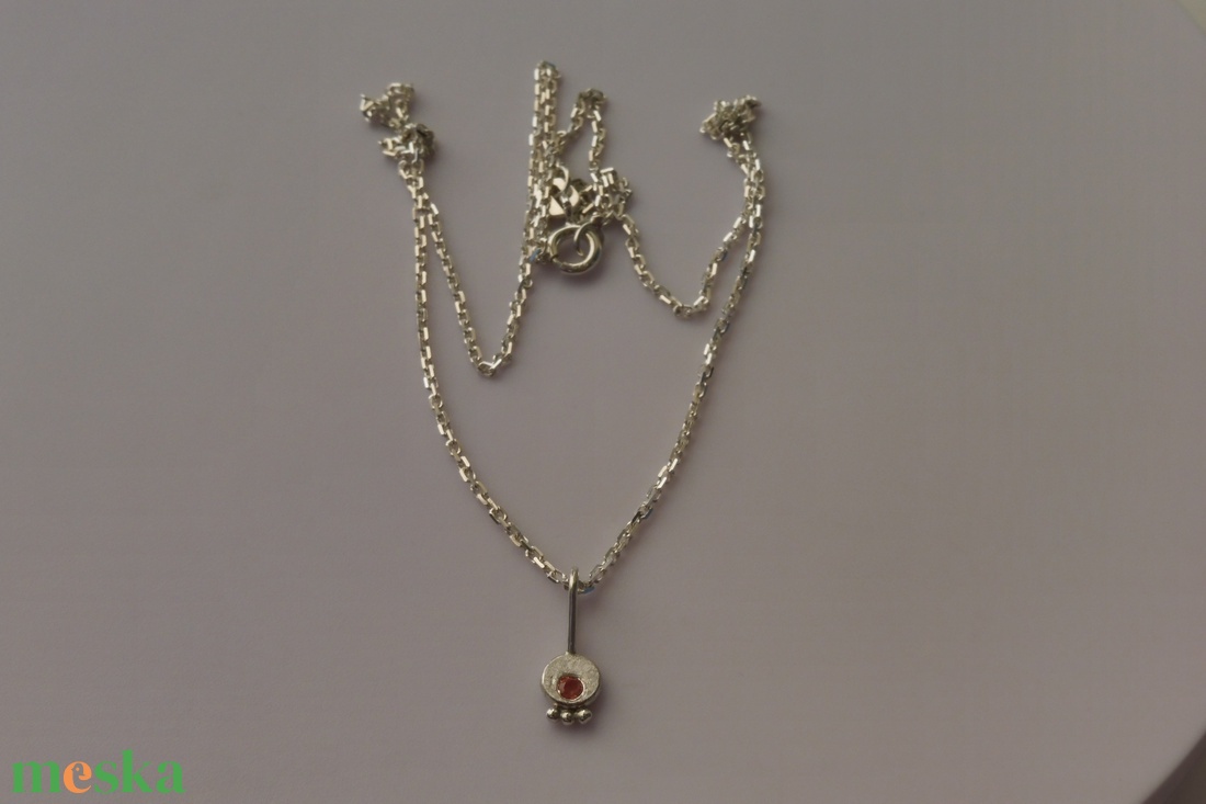 narancs színű zafíros ezüstmedál lánccal - ékszer - nyaklánc - medálos nyaklánc - Meska.hu