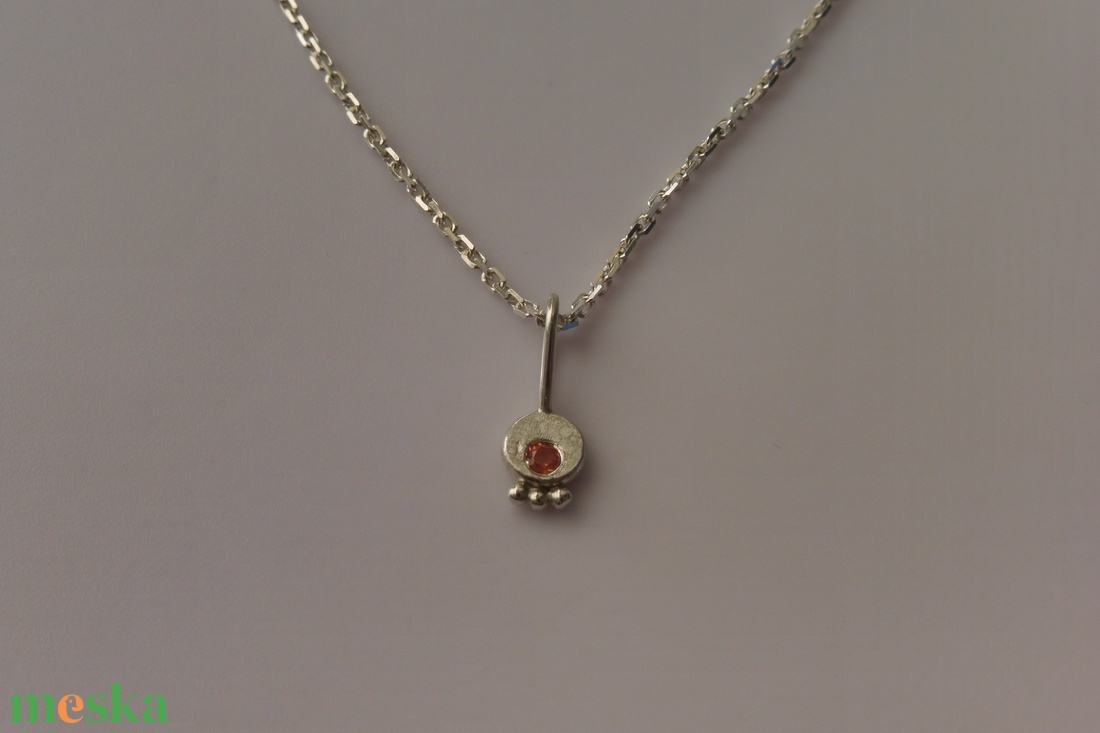 narancs színű zafíros ezüstmedál lánccal - ékszer - nyaklánc - medálos nyaklánc - Meska.hu