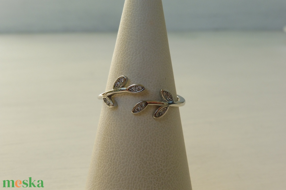  több levélkés nyitott ezüstgyűrű - ékszer - gyűrű - fonódó gyűrű - Meska.hu