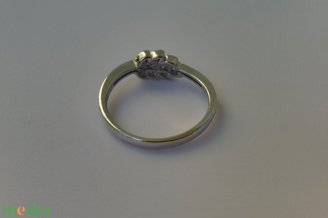 sűrű leveles ezüstgyűrű cirkóniákkal - ékszer - gyűrű - többköves gyűrű - Meska.hu