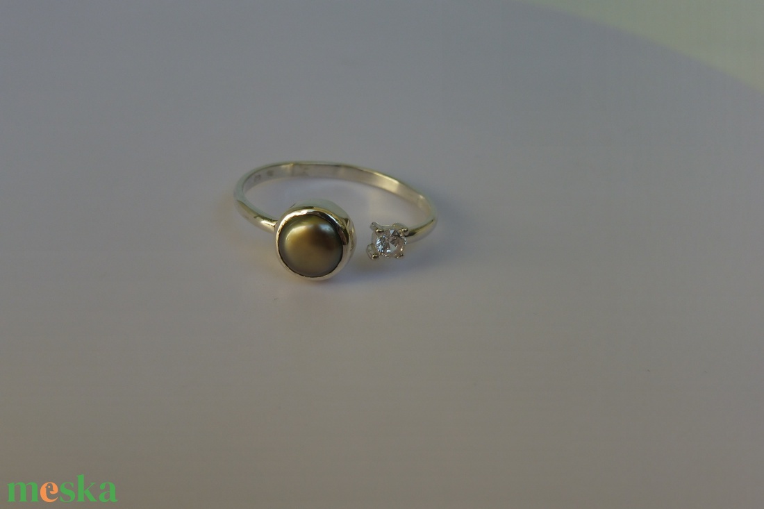 gyöngyös-cirkóniás nyitott ezüstgyűrű - ékszer - gyűrű - gyöngyös gyűrű - Meska.hu