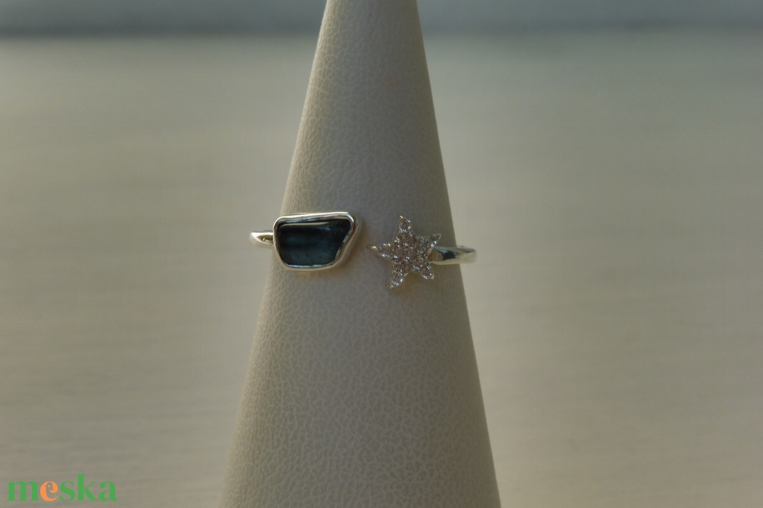 turmalinos-cirkóniás nyitott ezüstgyűrű - ékszer - gyűrű - gyöngyös gyűrű - Meska.hu