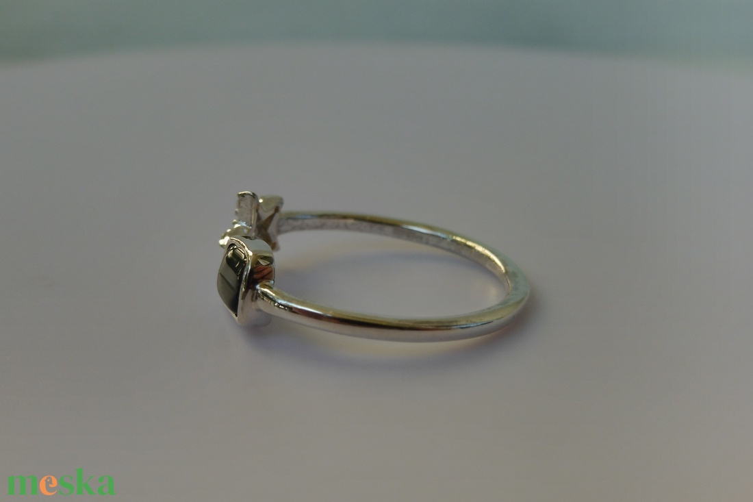 turmalinos-cirkóniás nyitott ezüstgyűrű - ékszer - gyűrű - gyöngyös gyűrű - Meska.hu