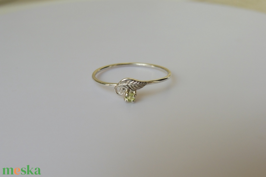 peridotos leveles ezüstgyűrű  - ékszer - gyűrű - szoliter gyűrű - Meska.hu