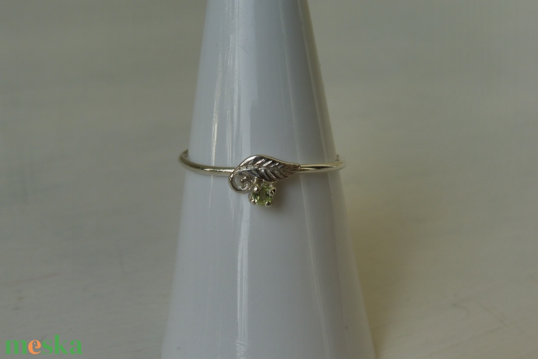 peridotos leveles ezüstgyűrű  - ékszer - gyűrű - szoliter gyűrű - Meska.hu