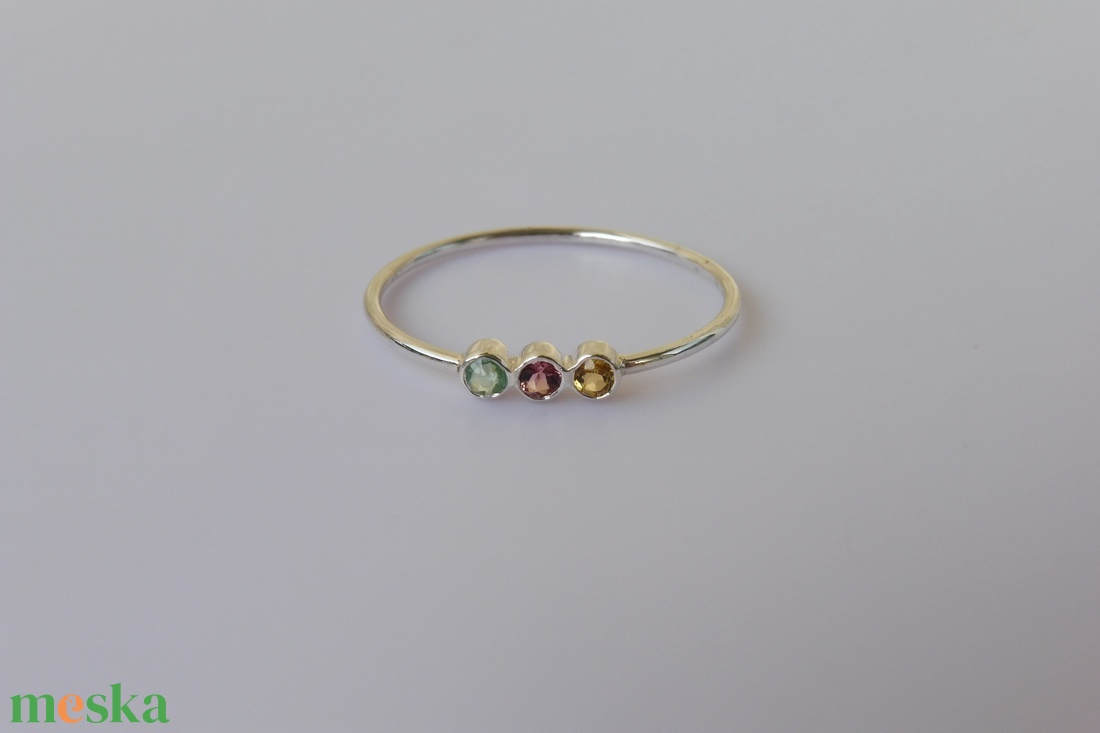 zöld-rózsaszín-sárga turmalinos ezüstgyűrű ombodibori részére - ékszer - gyűrű - többköves gyűrű - Meska.hu