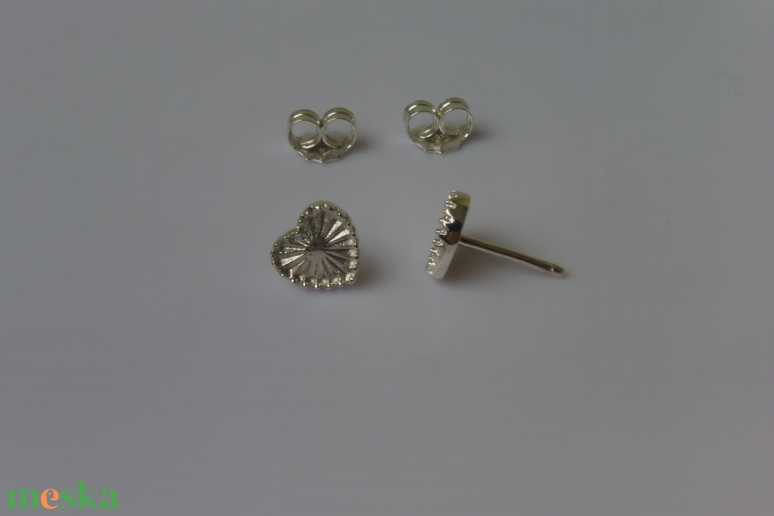 ezüst napsugaras szív fülbevaló - ékszer - fülbevaló - pötty fülbevaló - Meska.hu