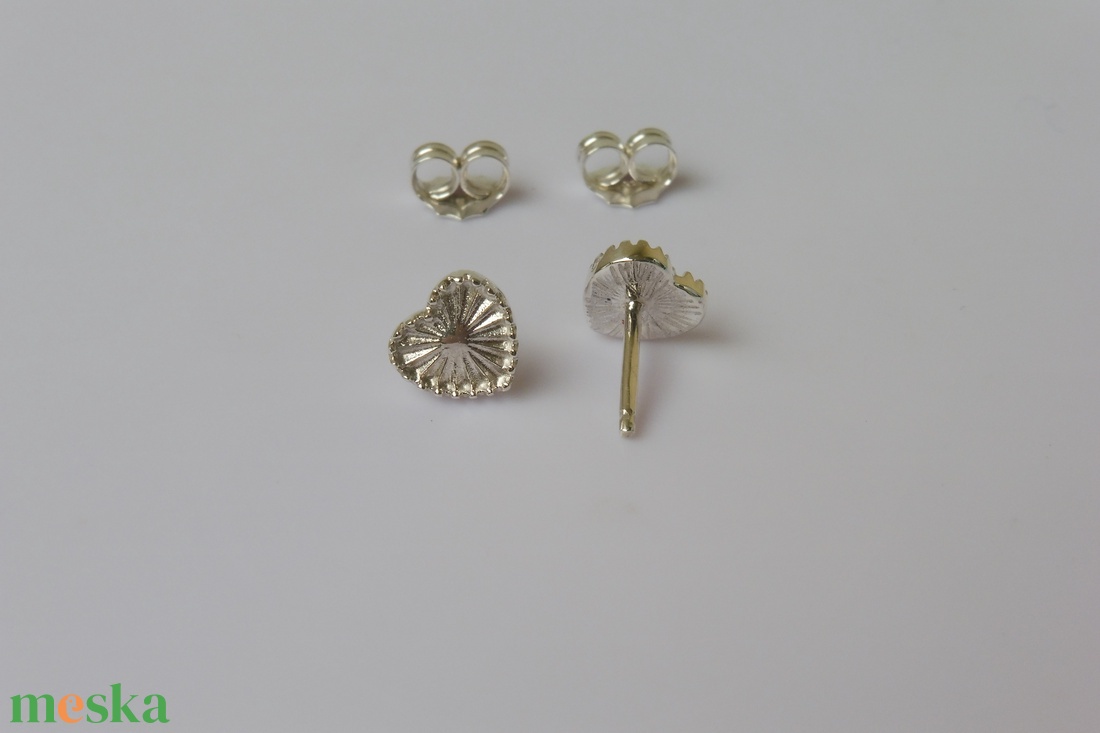 ezüst napsugaras szív fülbevaló - ékszer - fülbevaló - pötty fülbevaló - Meska.hu