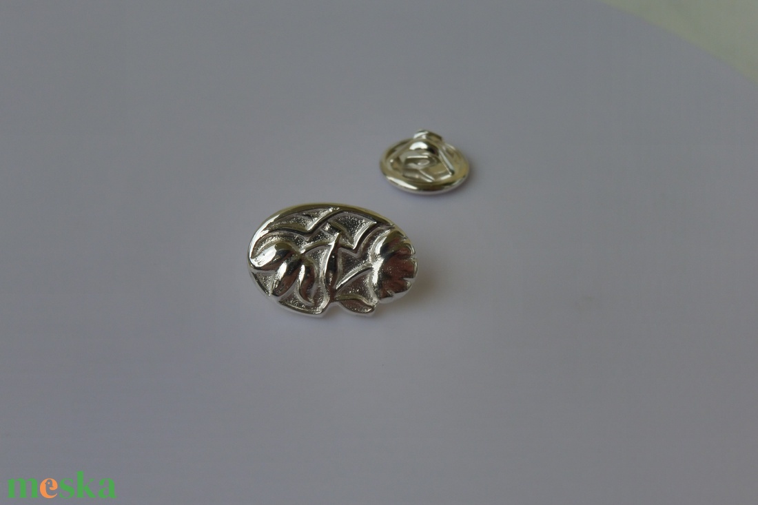ezüst kitűző szecessziós mintával - ékszer - kitűző és bross - Meska.hu