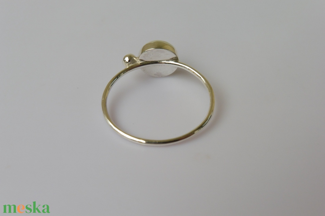 ezüstgyűrű szürke gyönggyel és ametiszttel  - ékszer - gyűrű - szoliter gyűrű - Meska.hu