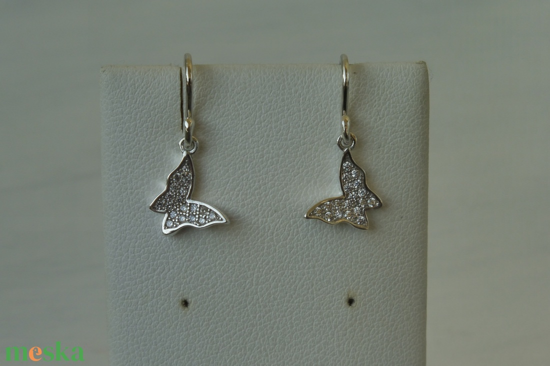 köves pillangós ezüst fülbevaló - ékszer - fülbevaló - lógó fülbevaló - Meska.hu