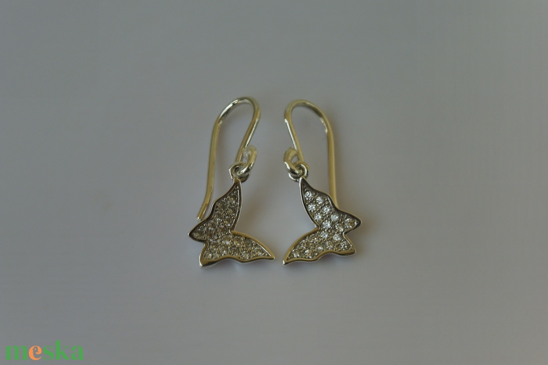 köves pillangós ezüst fülbevaló - ékszer - fülbevaló - lógó fülbevaló - Meska.hu