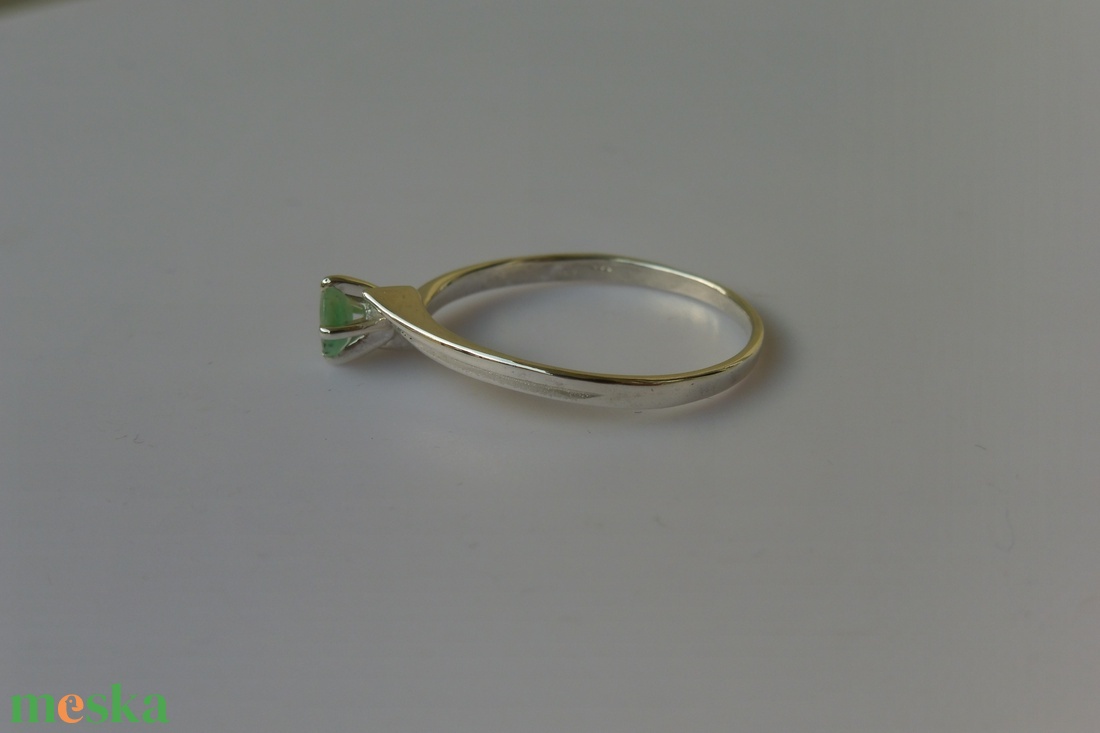 smaragdos ezüst szoliter gyűrű - ékszer - gyűrű - szoliter gyűrű - Meska.hu