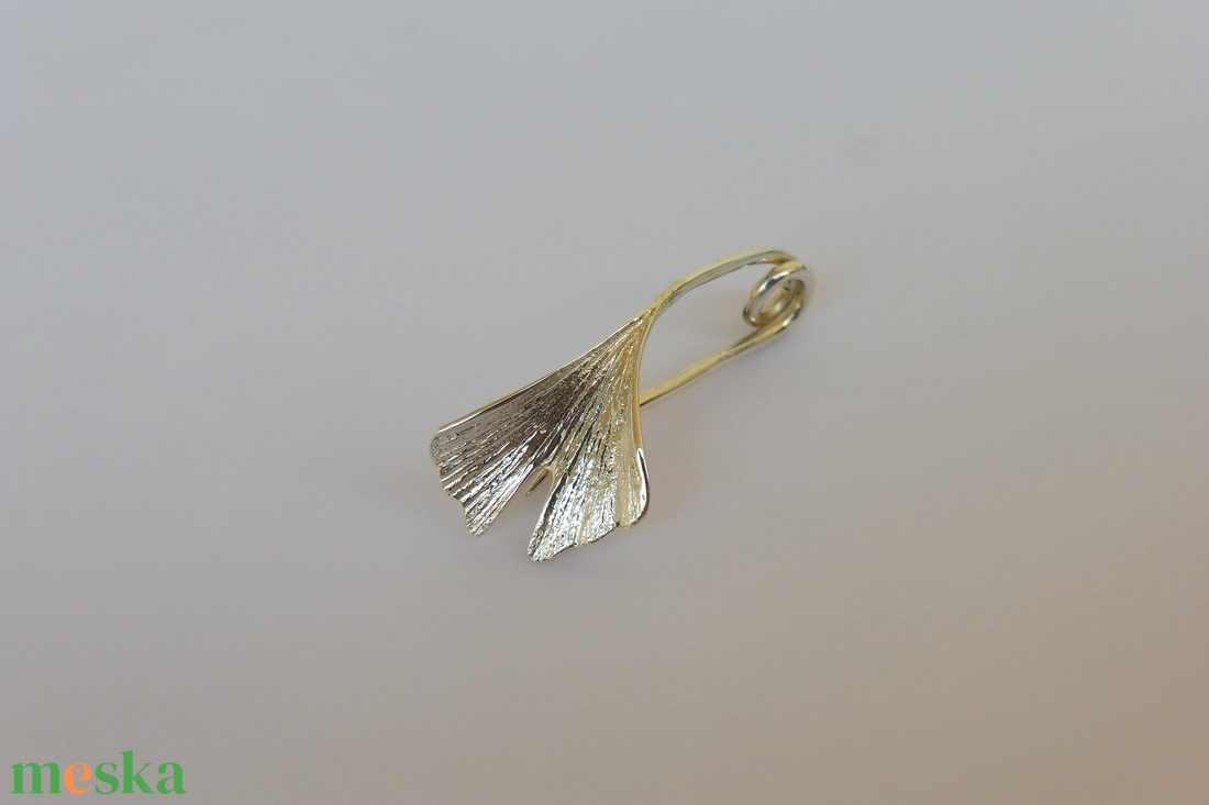 ezüst ginkgo kitűző - ékszer - kitűző és bross - Meska.hu