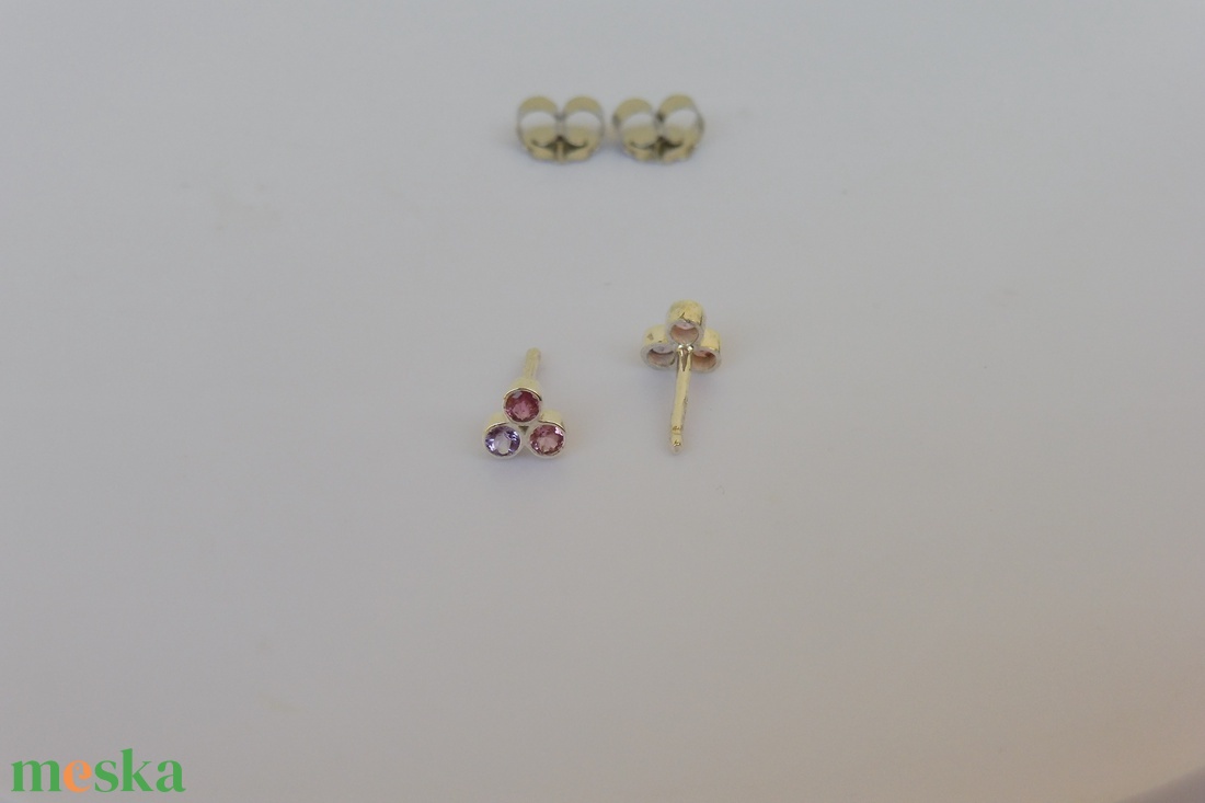 3 turmalinos ezüst fülbevaló - ékszer - fülbevaló - pötty fülbevaló - Meska.hu
