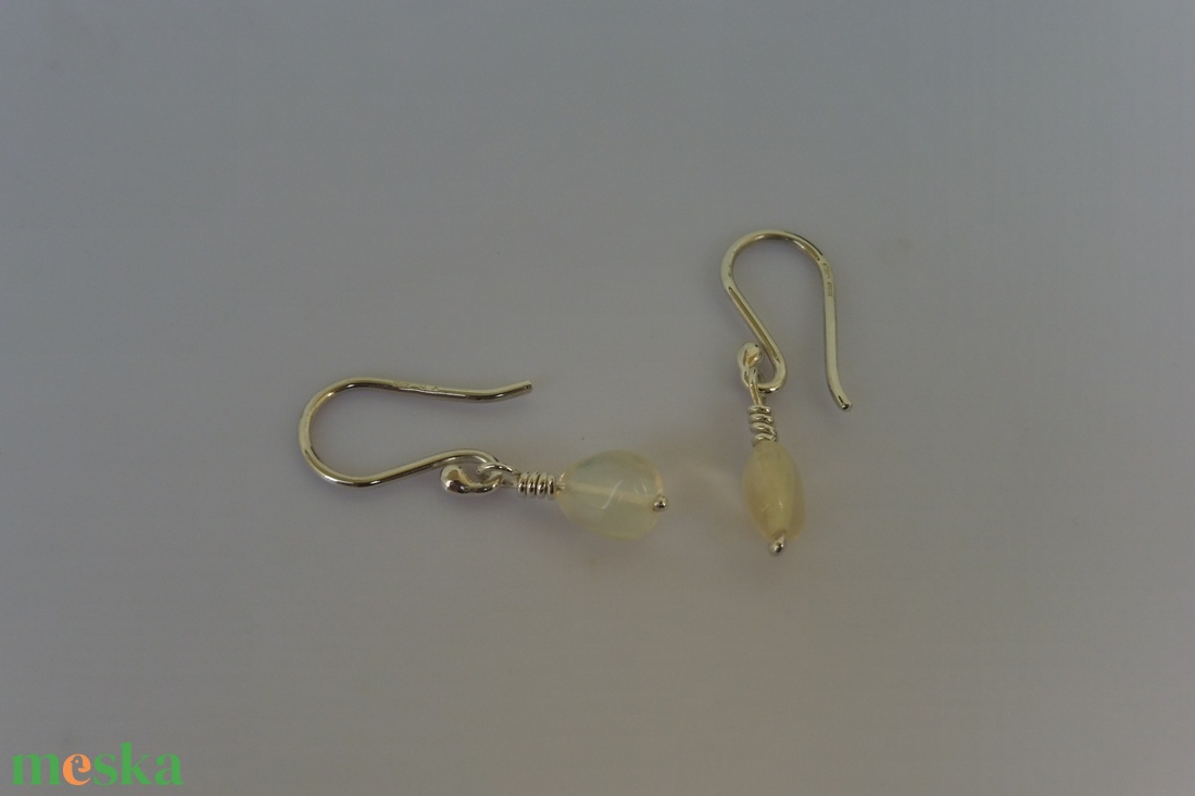 opálos ezüst fülbevaló - ékszer - fülbevaló - lógó fülbevaló - Meska.hu