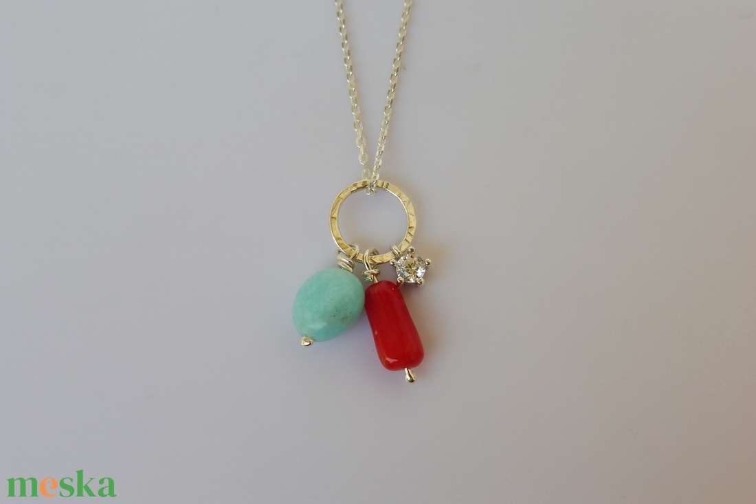 karika ezüstmedál korallal, amazonittal és cirkóniával - ékszer - nyaklánc - medál - Meska.hu