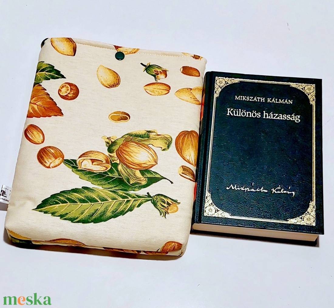 Bélelt könyvtartó,tablet tok -Dió,mogyoró - táska & tok - ebook & tablet tok - Meska.hu