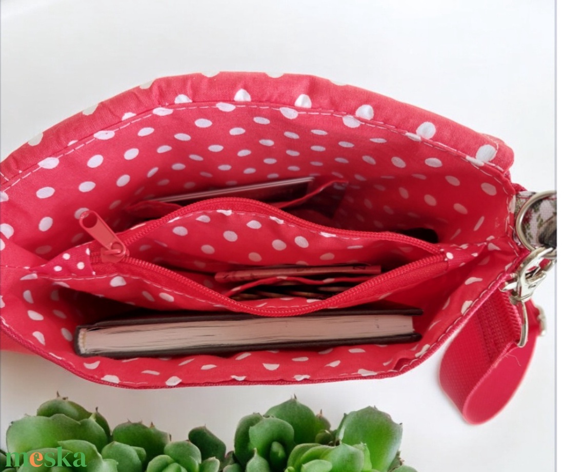 Pipacsos  Vízálló  crossbody  táska ,válltáska,keresztpántos testtáska Sokzsebes két rekeszes - táska & tok - kézitáska & válltáska - vállon átvethető táska - Meska.hu