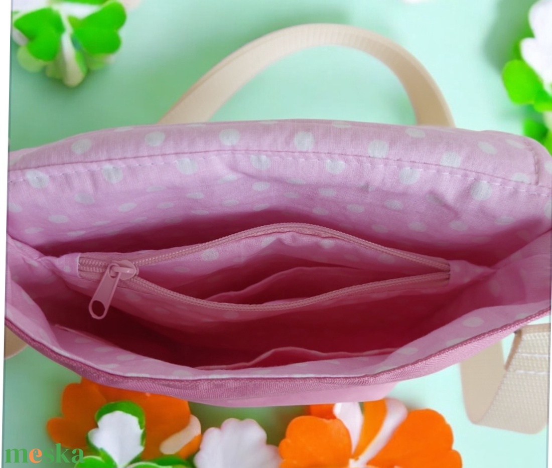 Pipacsok púderrózsaszínnel Vízálló crossbody táska ,válltáska,keresztpántos, Sokzsebes két rekeszes - táska & tok - kézitáska & válltáska - vállon átvethető táska - Meska.hu Pipacsok púderrózsaszínnel Vízálló crossbody táska ,válltáska,keresztpántos, Sokzsebes két rekeszes - táska & tok - kézitáska & válltáska - vállon átvethető táska - Meska.hu