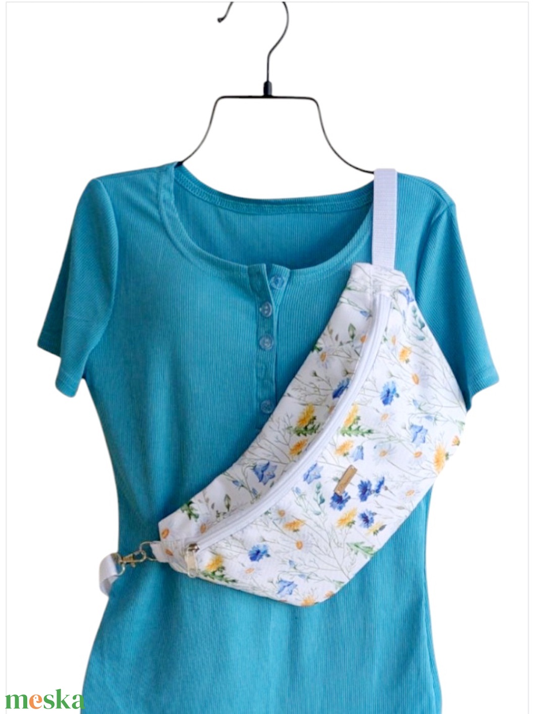 Nagyméretű,Vízálló Övtáska,Testtáska,válltáska,crossbody Tavaszi rét , belső cipzáras zsebbel - táska & tok - övtáska - Meska.hu Nagyméretű,Vízálló Övtáska,Testtáska,válltáska,crossbody Tavaszi rét , belső cipzáras zsebbel - táska & tok - övtáska - Meska.hu