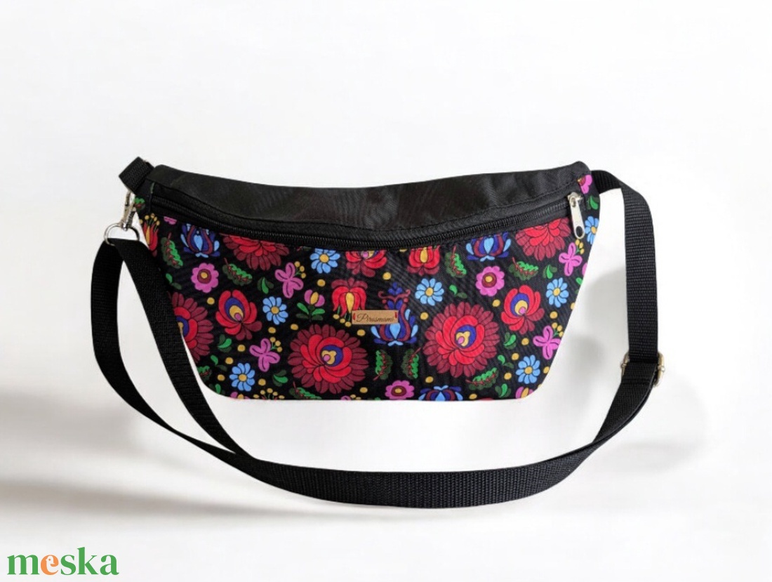 Vízálló Övtáska,Testtáska,válltáska,crossbody Magyar hímzés mintával , belső cipzáras zsebbel - táska & tok - övtáska - Meska.hu Vízálló Övtáska,Testtáska,válltáska,crossbody Magyar hímzés mintával , belső cipzáras zsebbel - táska & tok - övtáska - Meska.hu