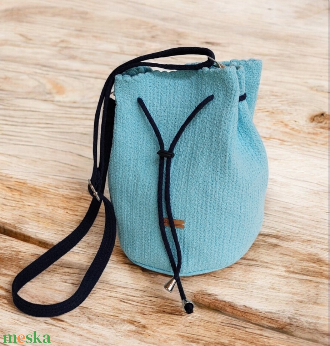 Kézzel készült bélelt zsinórfonal táska, Crossbody stílus és praktikum minden napra - táska & tok - kézitáska & válltáska - vállon átvethető táska - Meska.hu Kézzel készült bélelt zsinórfonal táska, Crossbody stílus és praktikum minden napra - táska & tok - kézitáska & válltáska - vállon átvethető táska - Meska.hu